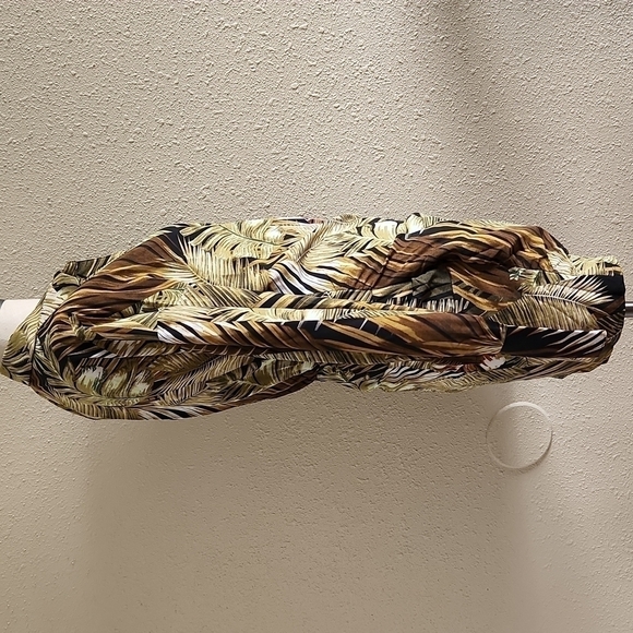 BEACH Midi Dress - Picture 6 of 12